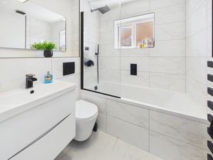 BATHROOM- click for photo gallery